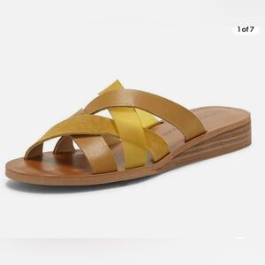 Lucky Brand 7.5 sandals